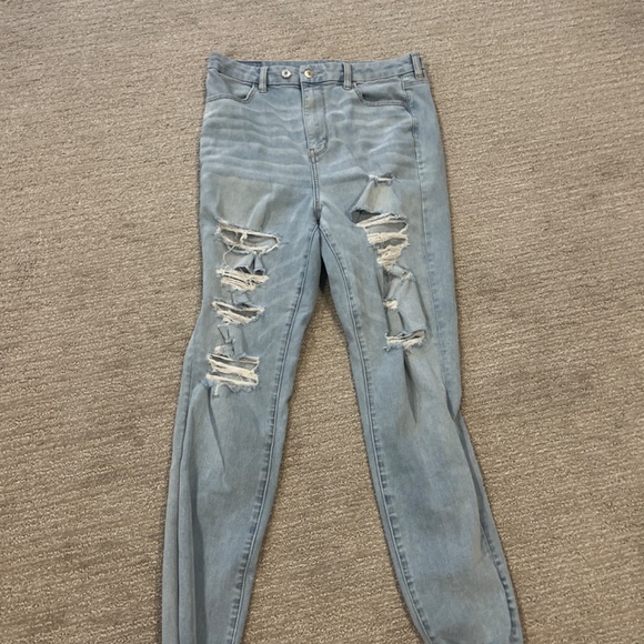 American Eagle Jeans - Picture 2 of 3